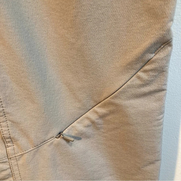 LULULEMON Sz 10 Carry Less Wide Leg Pockets Snap Button  Zipper Vintage Pants - Picture 10 of 11